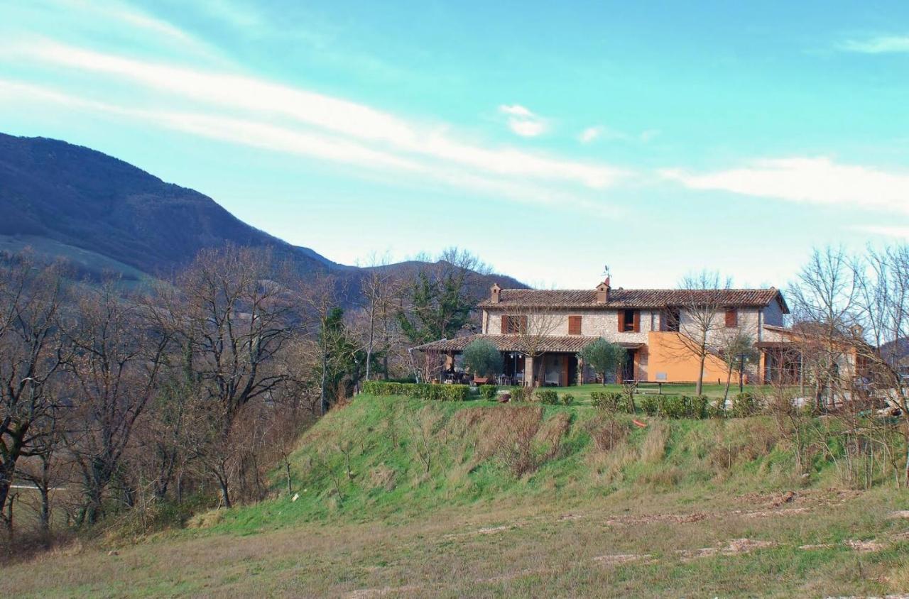 Casa Vinto Hotel Cagli Luaran gambar
