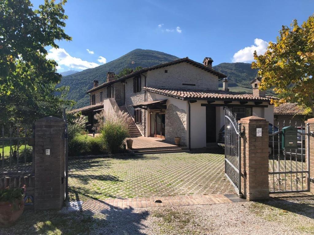 Casa Vinto Hotel Cagli Luaran gambar
