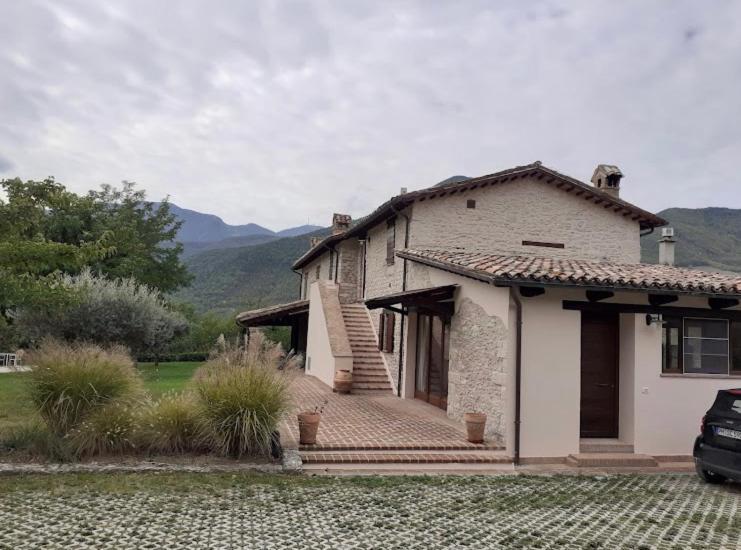 Casa Vinto Hotel Cagli Luaran gambar