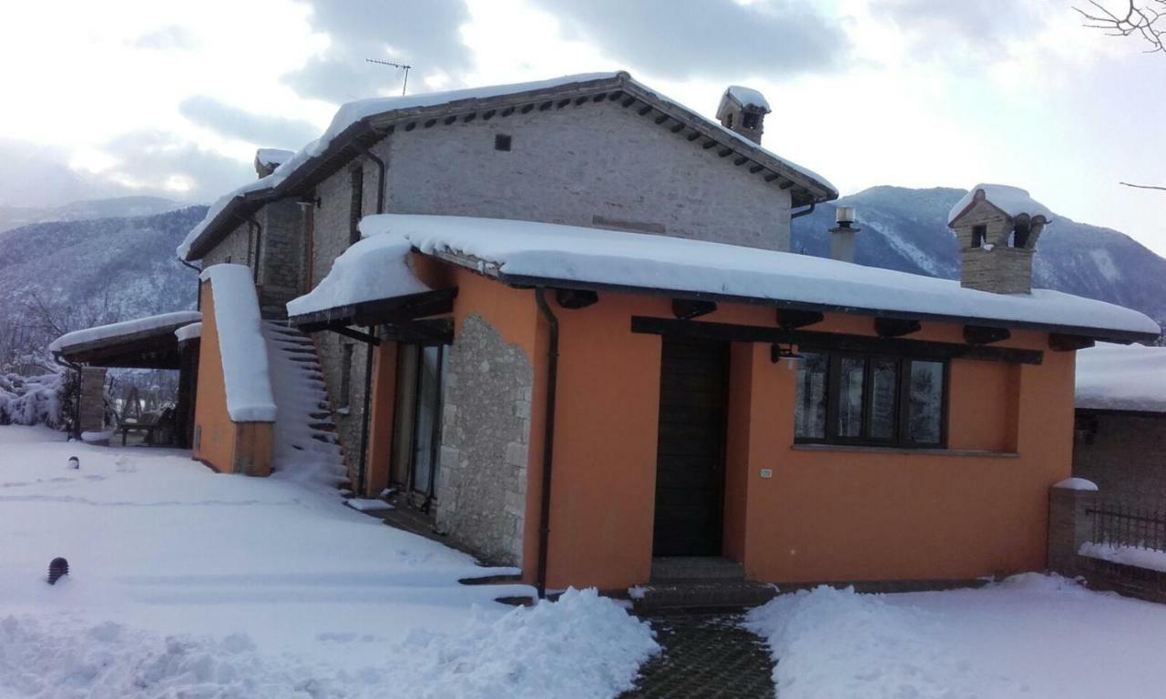 Casa Vinto Hotel Cagli Luaran gambar