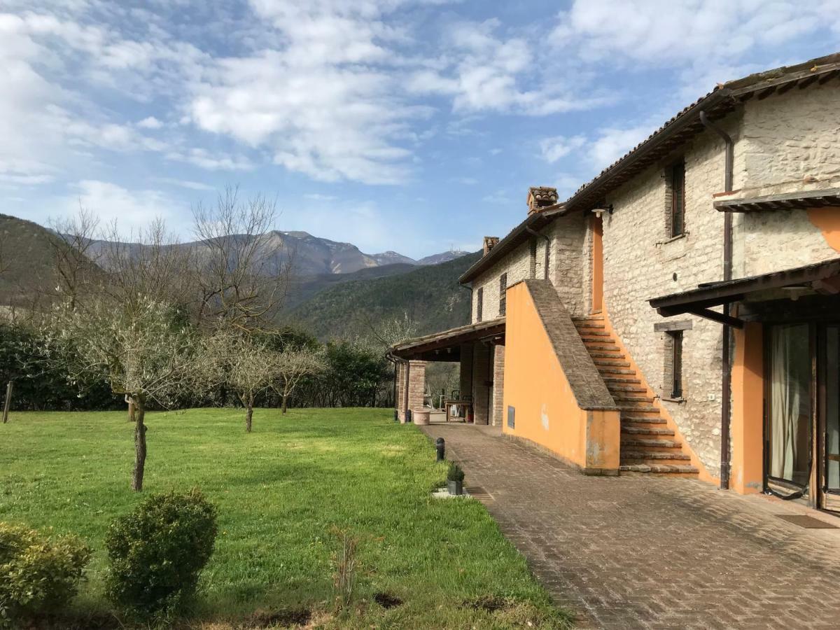 Casa Vinto Hotel Cagli Luaran gambar